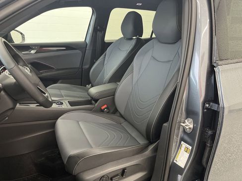 New 2026 Volkswagen Tiguan SE R-Line AWD/4WD image 15