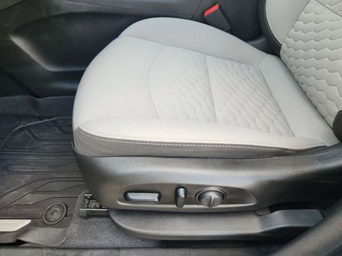 Used 2021 Chevrolet Equinox LS w/ LS Convenience Package AWD/4WD image 25