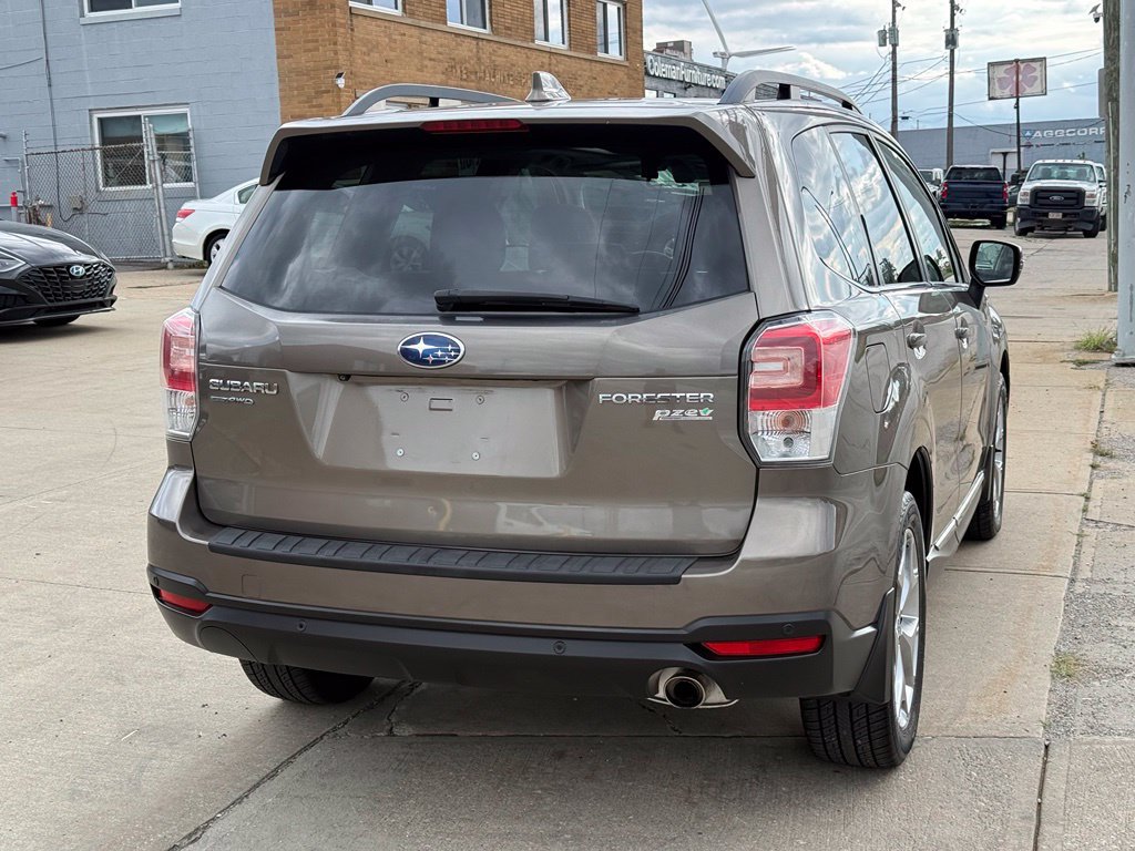 Used 2017 Subaru Forester 2.5i Touring AWD/4WD image 7