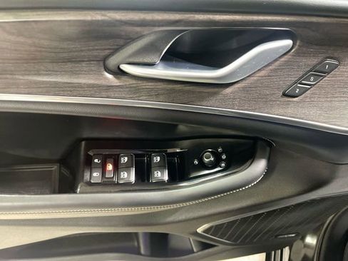 Certified 2022 Jeep Grand Cherokee L Overland image 13