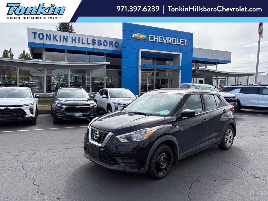 Used 2020 Nissan Kicks S FWD image 1