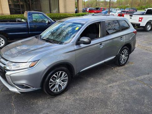 Used 2018 Mitsubishi Outlander ES FWD image 7