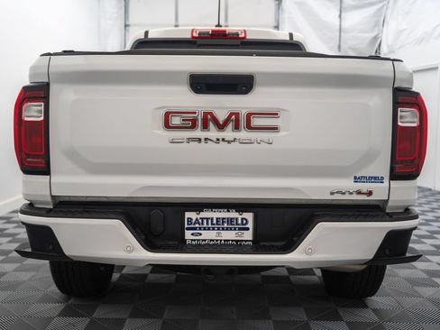 Used 2024 GMC Canyon AT4 w/ AT4 Premium Package AWD/4WD image 6