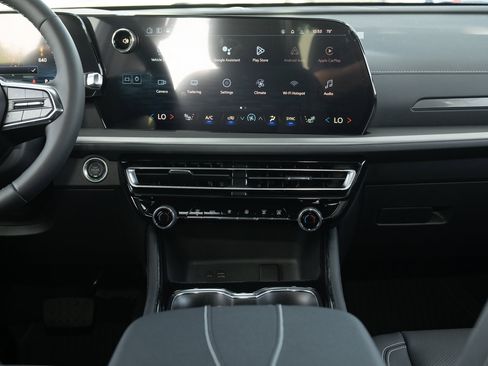 New 2026 Chevrolet Traverse LT w/ Driver Confidence Package image 25