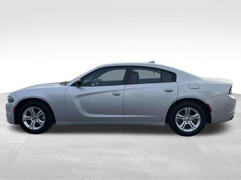 Used 2023 Dodge Charger SXT image 4