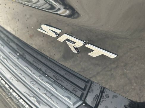 Used 2014 Jeep Grand Cherokee SRT image 36