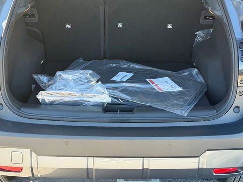 New 2026 Nissan Kicks SV w/ Charging Package FWD image 4