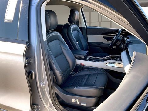 Used 2024 Lincoln Nautilus Reserve w/ Equipment Group 202A image 29