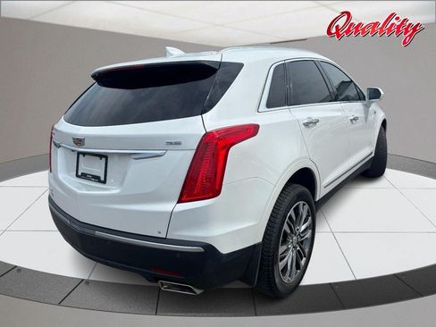 Used 2018 Cadillac XT5 Premium Luxury AWD/4WD image 3