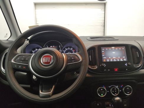 Used 2018 FIAT 500L Pop w/ Popular Equipment Group image 22