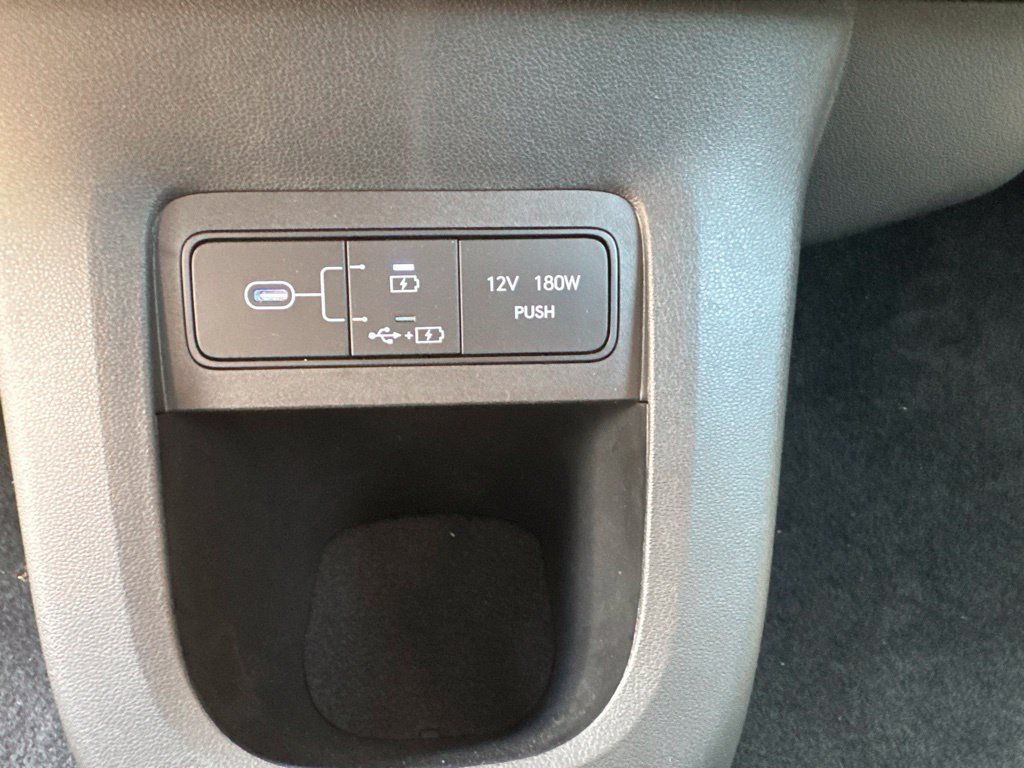 Used 2026 Hyundai Ioniq 5 Limited AWD/4WD image 17