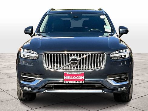 Used 2023 Volvo XC90 B6 Ultimate image 3