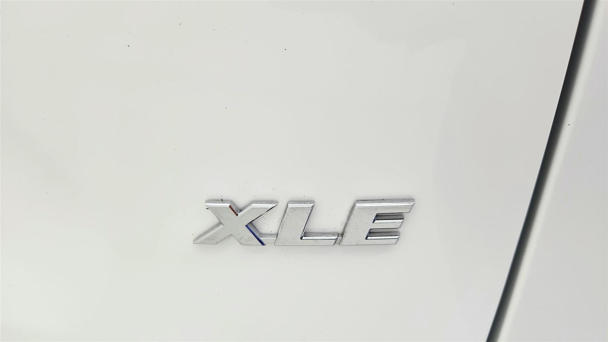 Used 2025 Toyota RAV4 XLE FWD image 28