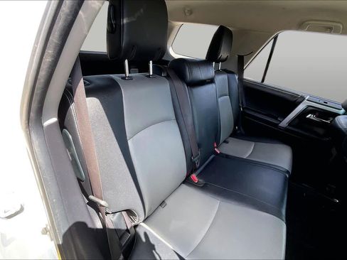 Used 2019 Toyota 4Runner SR5 Premium AWD/4WD image 18