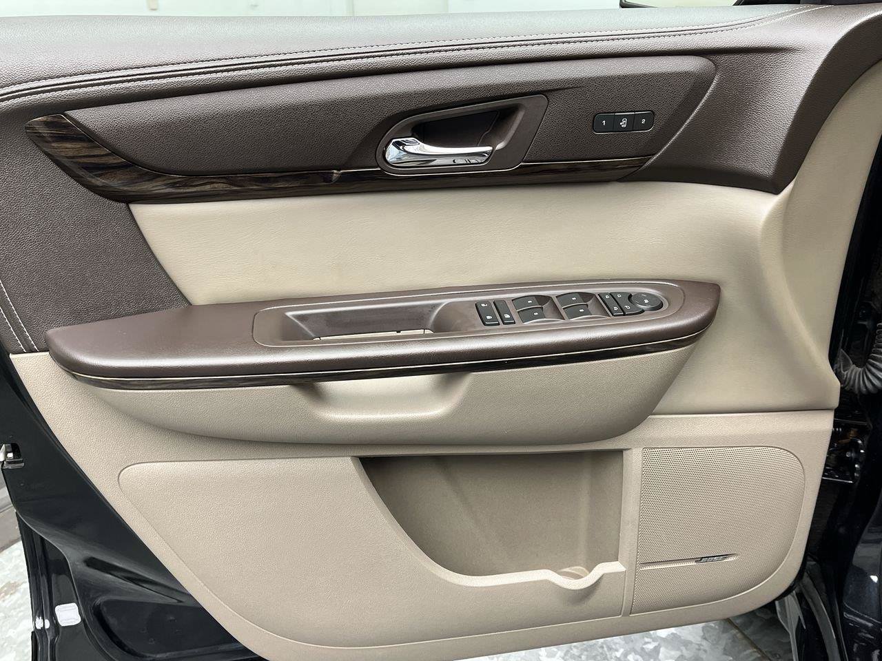 Used 2015 GMC Acadia Denali AWD/4WD image 9