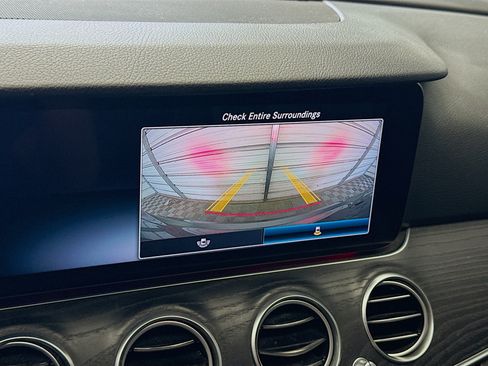 Used 2020 Mercedes-Benz E 350 Sedan image 10