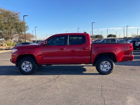 Used 2022 Toyota Tacoma SR w/ SR Convenience Package image 6