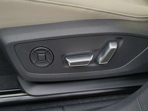 New 2026 Audi Q3 quattro 2.0T AWD/4WD image 18