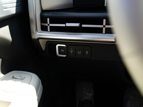 Used 2024 Hyundai Santa Fe SEL AWD/4WD image 13