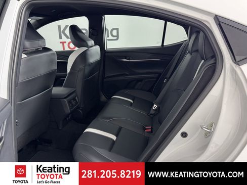 Used 2026 Toyota Camry SE FWD image 6