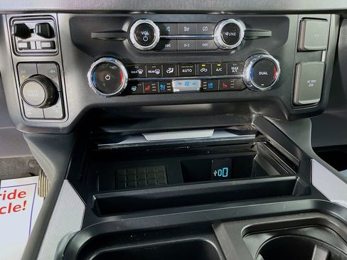 Used 2024 Ford F250 Platinum AWD/4WD image 23