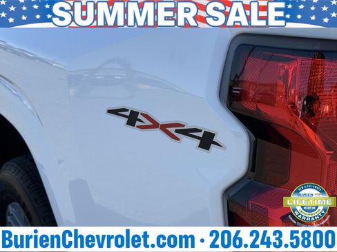 Used 2024 Chevrolet Colorado LT w/ LT Convenience Package II AWD/4WD image 36