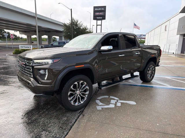 Used 2023 GMC Canyon Denali AWD/4WD image 3