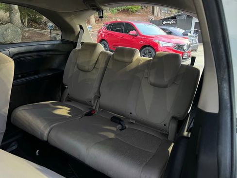 Used 2019 Honda Odyssey LX image 19