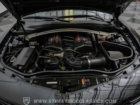 Used 2015 Chevrolet Camaro Z/28 RWD image 3