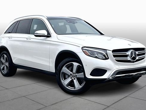 Used 2019 Mercedes-Benz GLC 300 4MATIC image 3