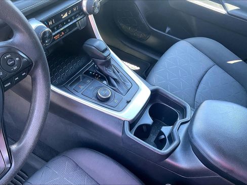 Used 2020 Toyota RAV4 XLE w/ All Weather Liner Package AWD/4WD image 16