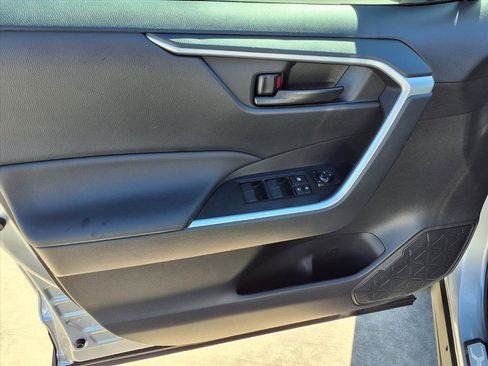 Certified 2025 Toyota RAV4 LE image 15