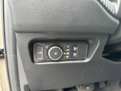 Used 2025 Ford Ranger XLT w/ Equipment Group 301A High AWD/4WD image 19