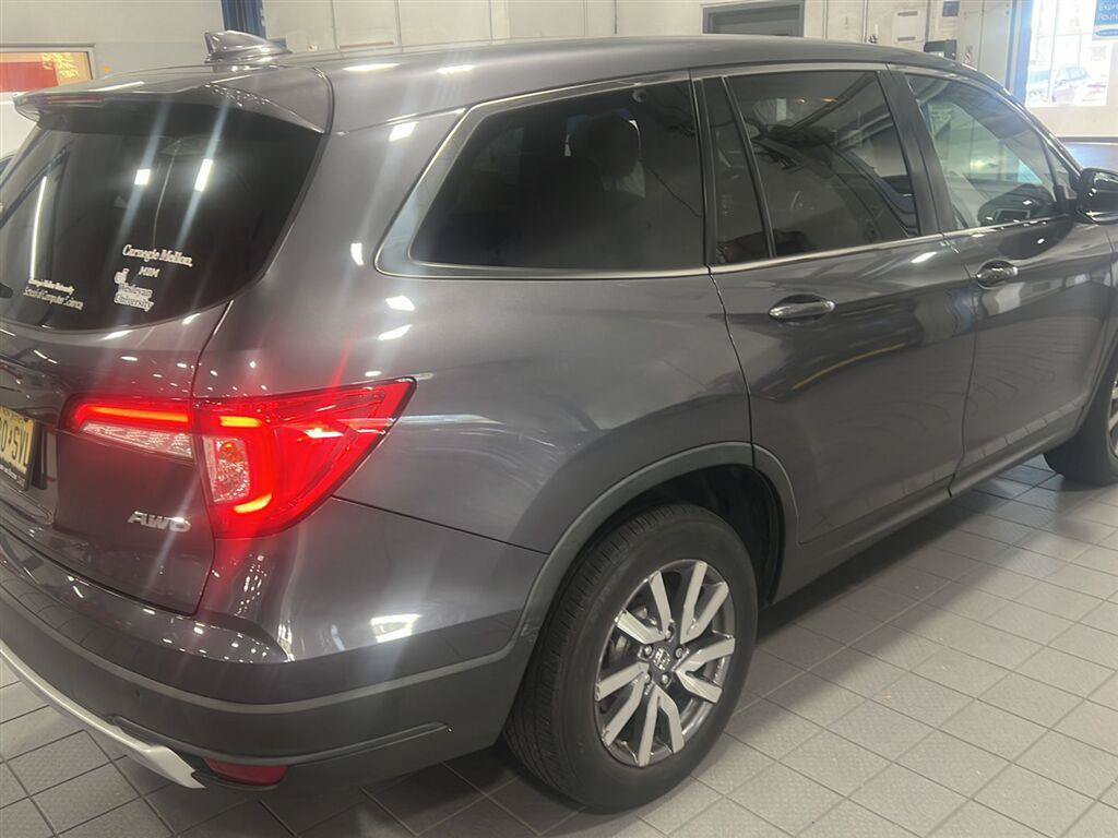Used 2021 Honda Pilot EX image 2