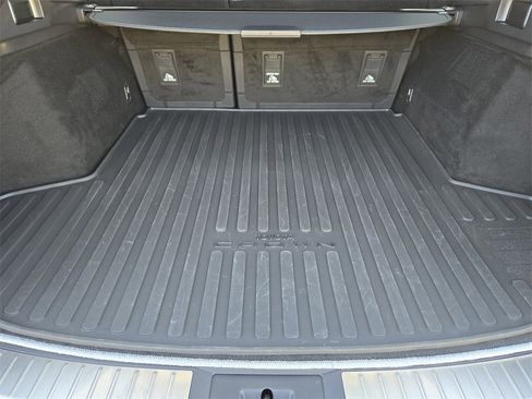 Used 2025 Toyota Crown Signia image 34