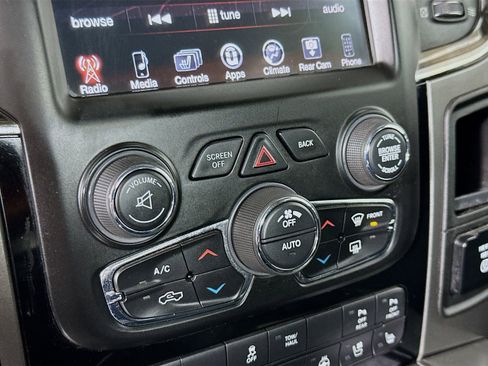 Used 2017 RAM 1500 Sport image 16