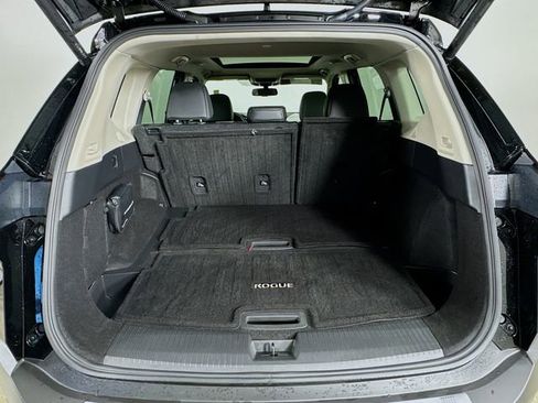 Used 2023 Nissan Rogue SL w/ SL Premium Package FWD image 30