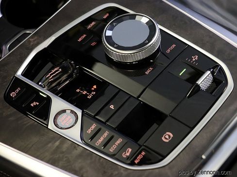 Used 2026 BMW X7 xDrive40i w/ Executive Package image 27