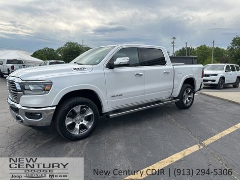 Used 2021 RAM 1500 Laramie AWD/4WD image 1