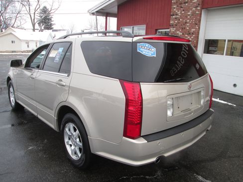 Used 2009 Cadillac SRX AWD w/ Third Row Seating Package image 13