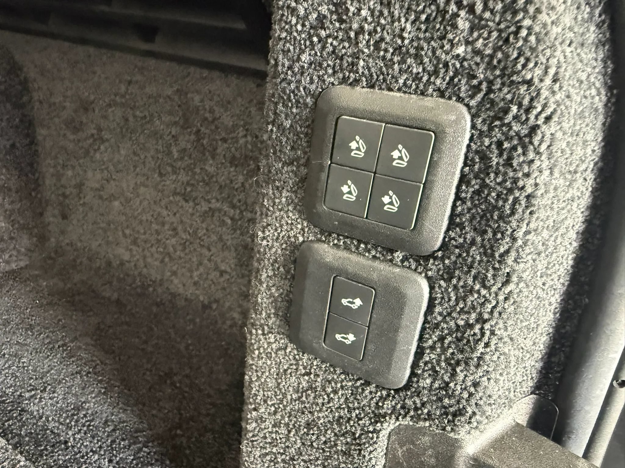 Used 2020 Land Rover Range Rover HSE AWD/4WD image 41