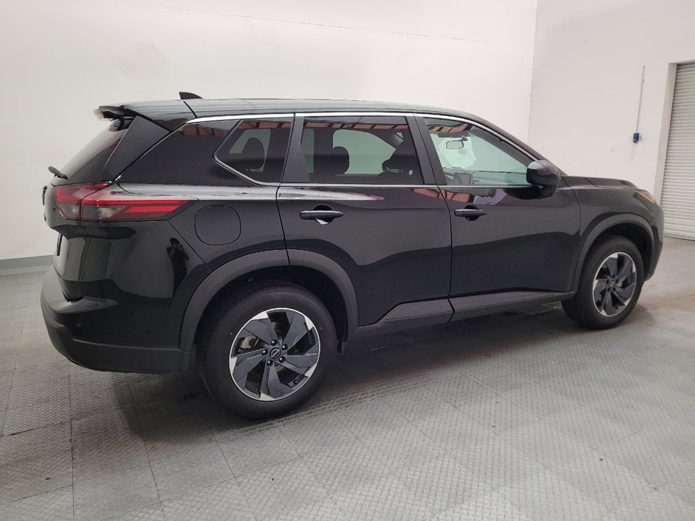 Used 2025 Nissan Rogue SV FWD image 10