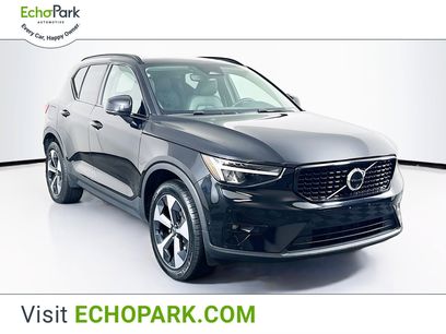 Used 2024 Volvo XC40 B5 Plus w/ Climate Package