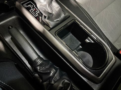 Used 2021 Toyota Tacoma TRD Off-Road w/ Technology Package image 15