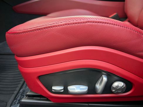 Used 2018 Porsche Panamera 4S image 27