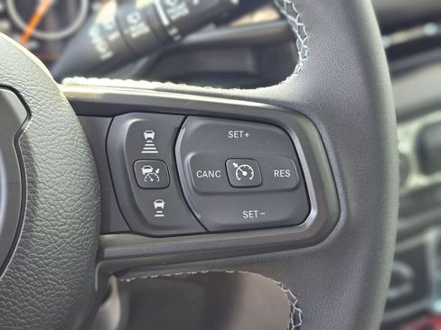 New 2026 Jeep Wrangler Willys AWD/4WD image 18