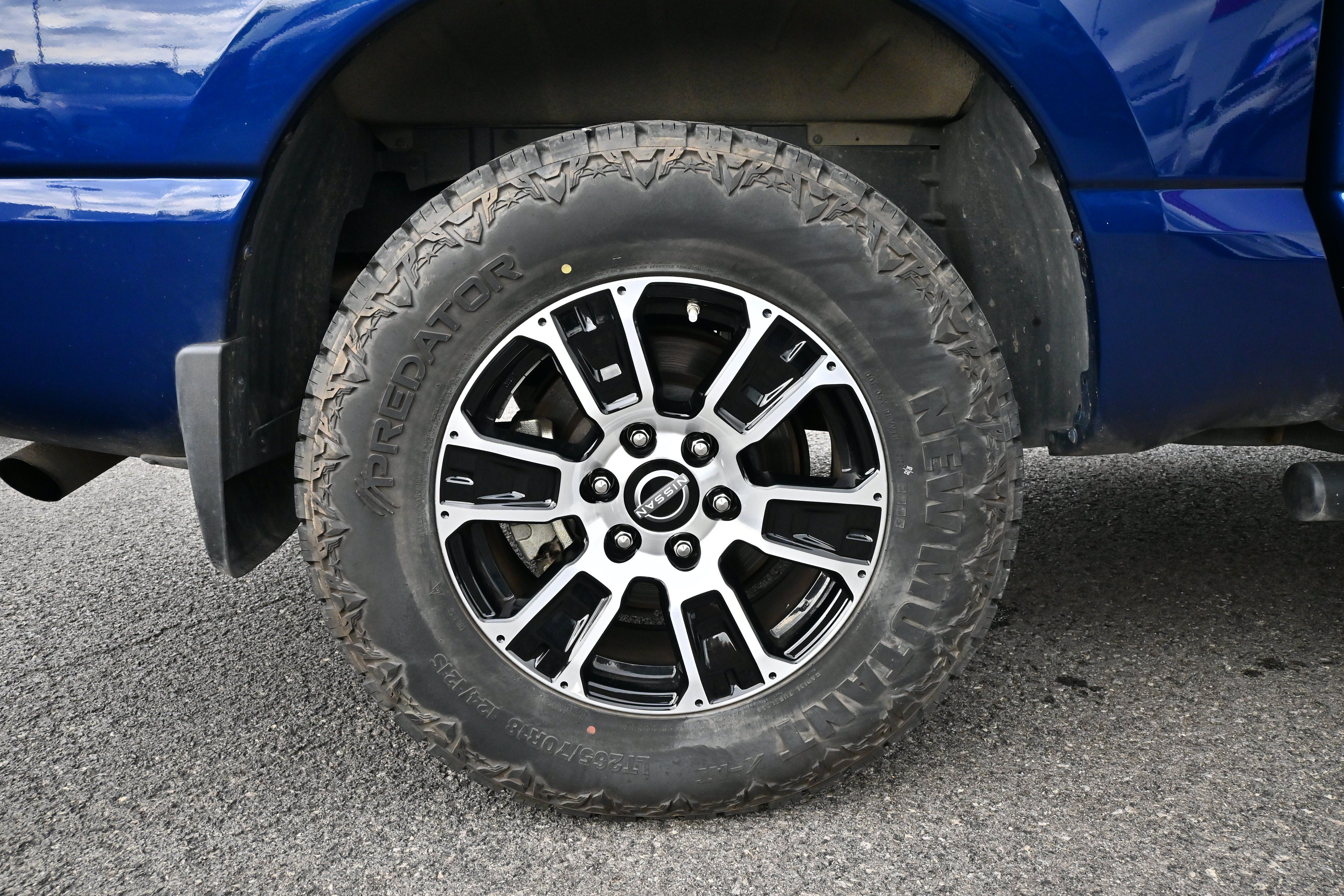 Certified 2024 Nissan Titan SV w/ SV Convenience Package AWD/4WD image 9