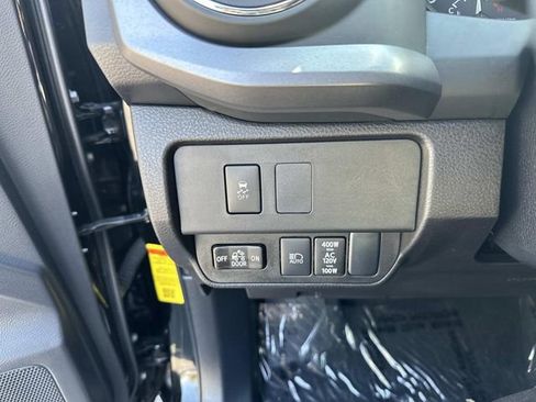 Used 2023 Toyota Tacoma TRD Off-Road w/ Technology Package image 29