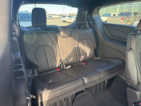 New 2026 Chrysler Pacifica Select w/ S Appearance Package FWD image 31