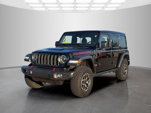 Used 2025 Jeep Wrangler Unlimited Rubicon w/ Convenience Group AWD/4WD image 8